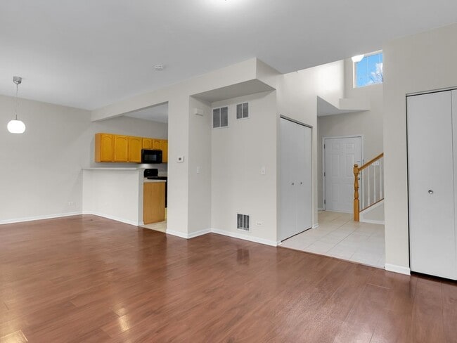 Photo - 10089 Thornton Way