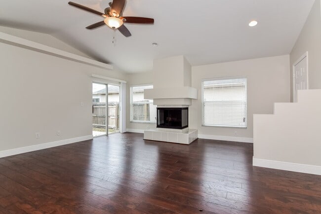 Photo - 538 Beth Ann St