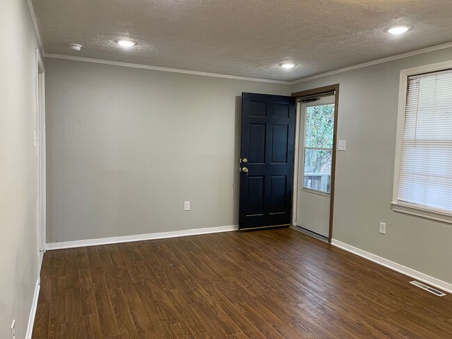 Photo - 3 BED, 1 BATH BRICK HOME LOCATED IN TROY