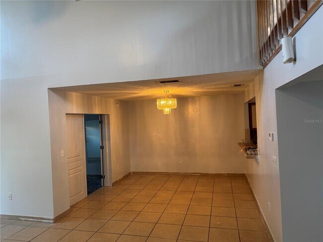 1212 Indian Bluff Dr