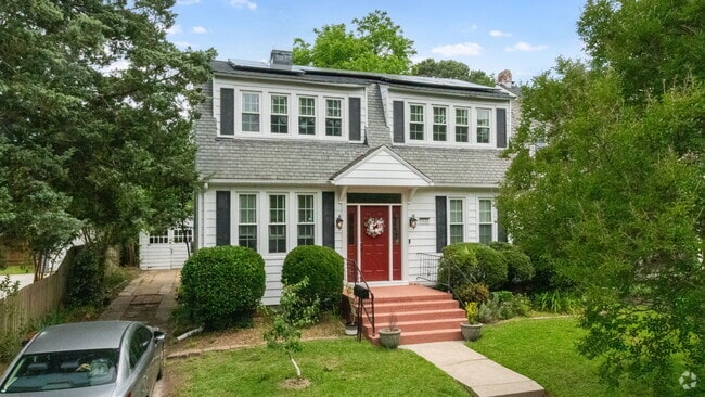 Building Photo - 1146 Rockbridge Ave Rental