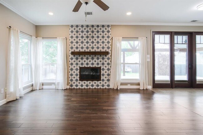 Photo - 1713 Apache Trail