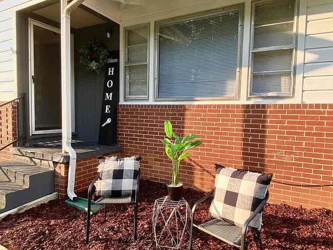 Photo - 143 Shenandoah Dr