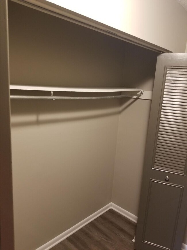 The August Apartments Lexington, KY