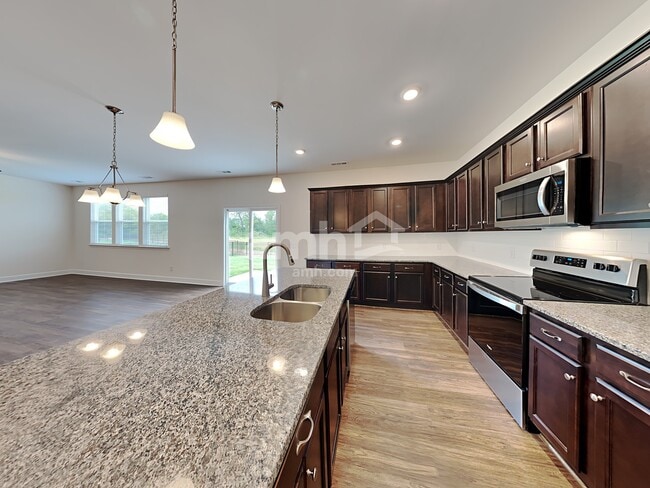 Photo - 3105 Esquire Dr