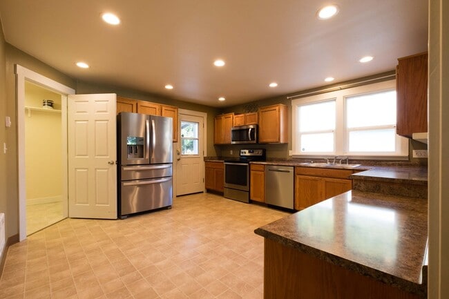 Photo - Close to Pacific University