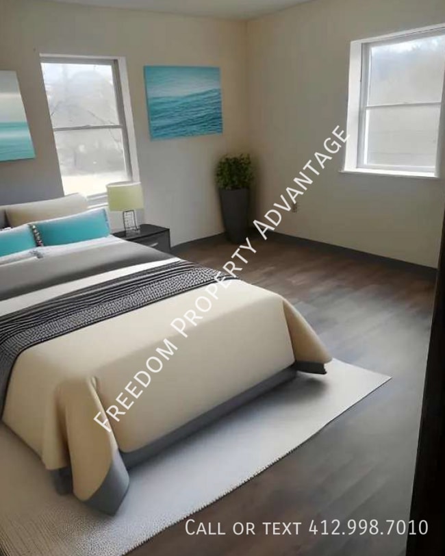 Photo - 1943 Broadway Ave Unit B