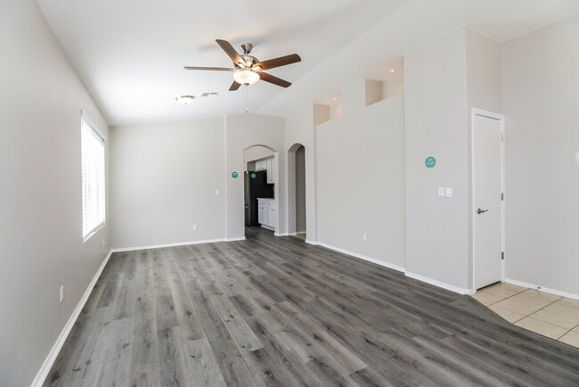 Photo - 3724 W Pleasant Ln