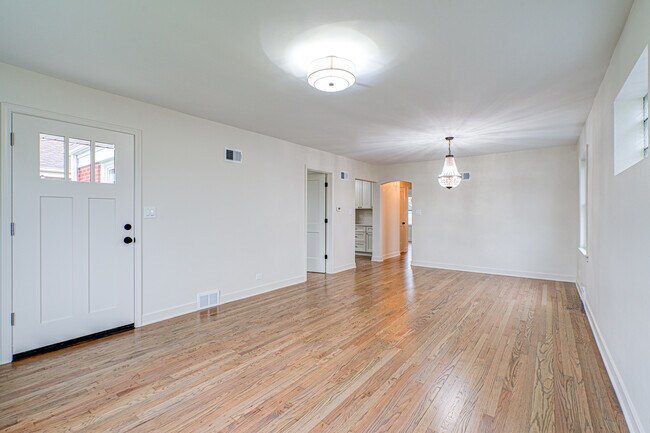 458 Rice Ave