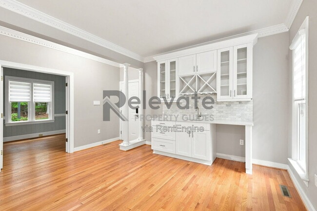 Photo - 6000 Sedgefield Rd