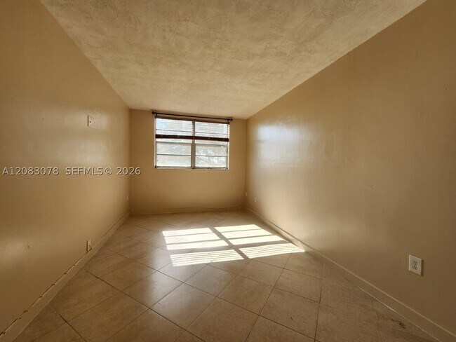 Photo - 7300 NW 17th St Unit 319