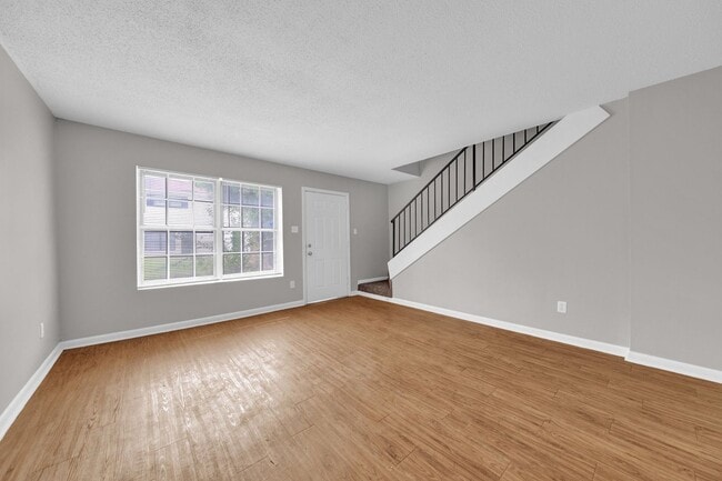 Photo - 676 Hobbs Dr
