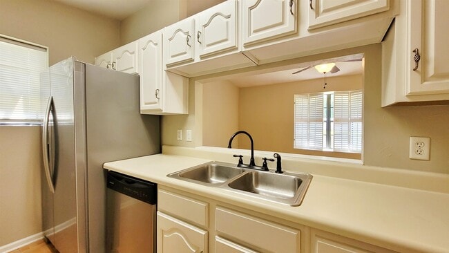 Photo - 1114 Brafforton Dr