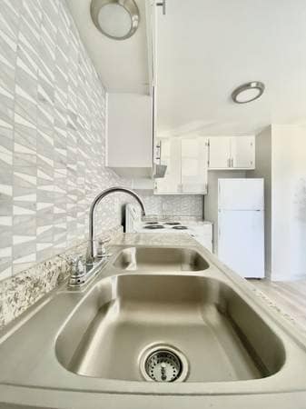 BOTTOM UNIT- FLOOR LEVEL PLAN - La Mesa Highview Apartments