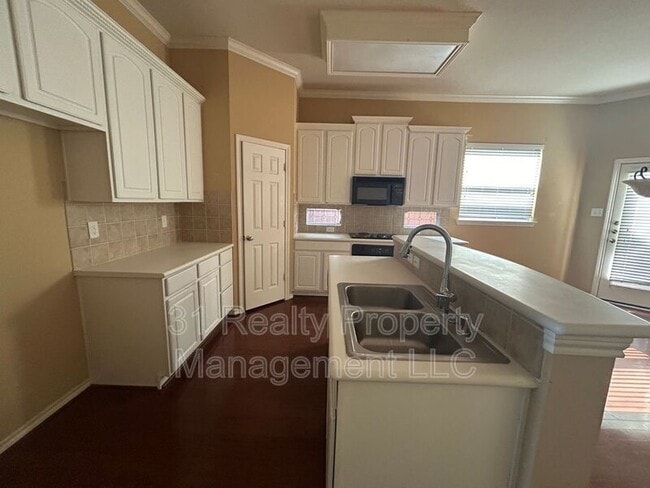 Photo - 4632 Aylesbury Ct