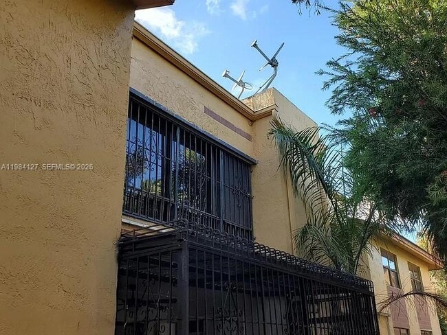 Photo - 10885 NW 7th St Unit 21-33