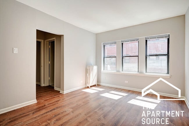 Photo - 5746 N Winthrop Ave Unit 304