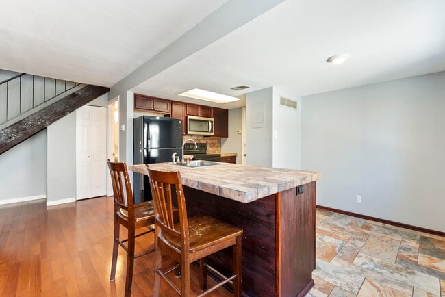 Photo - 4882 Sonata Dr