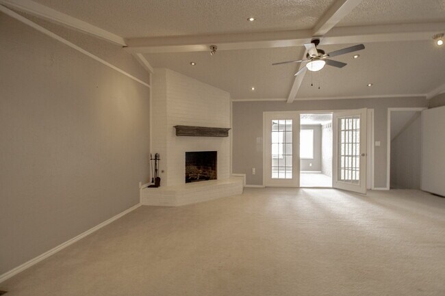 Photo - 3 Bedroom 2 Bathroom with a basement Unit A