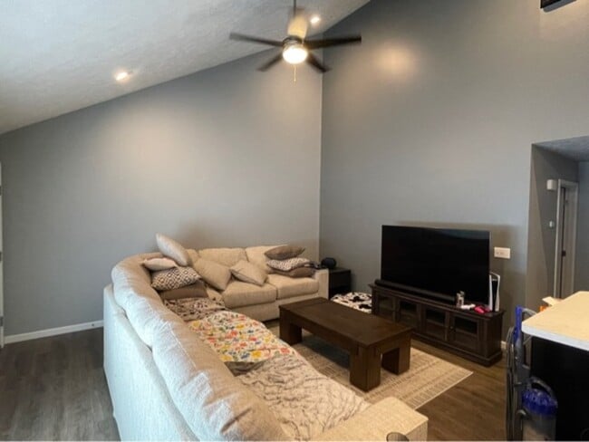 Photo - 2304 W George St Unit Apt 2