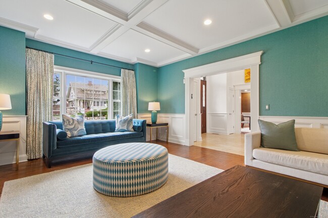 Photo - 57 Overbrook Dr