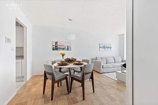 Photo - 280 Rector Pl Unidad 5L