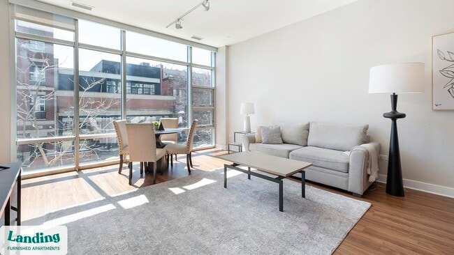 Photo - 1222 W Madison St Unidad 202.1403848