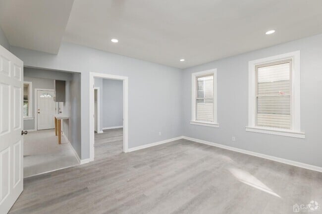 Building Photo - 117 Emerson St Unit 2 Rental
