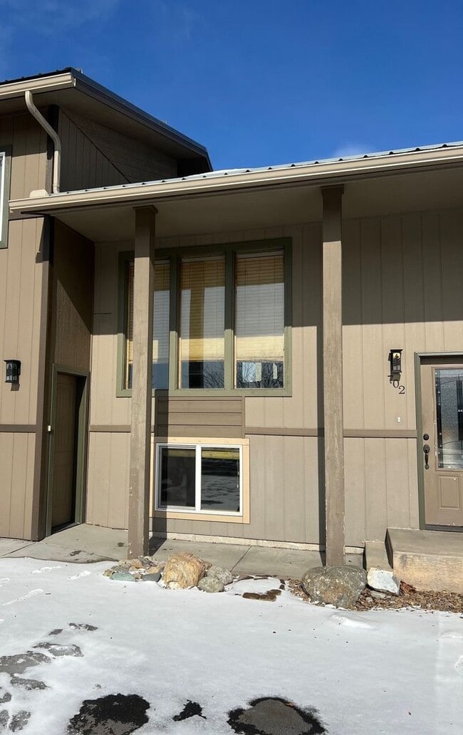 Building Photo - 702 Unit 702-A