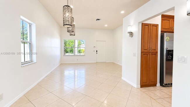 Photo - 908 Tanglewood Cir