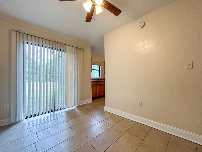 Photo - Beautiful 2/1.5 Townhome in Cedar Ridge-717A