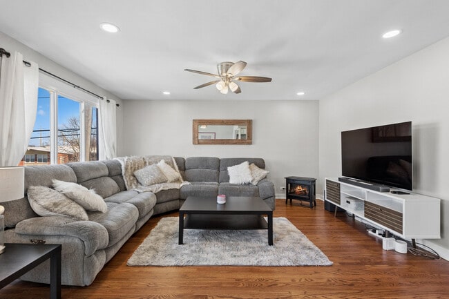 Photo - 5021 Church St Unidad 2