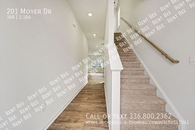 Photo - 201 Moyer Dr