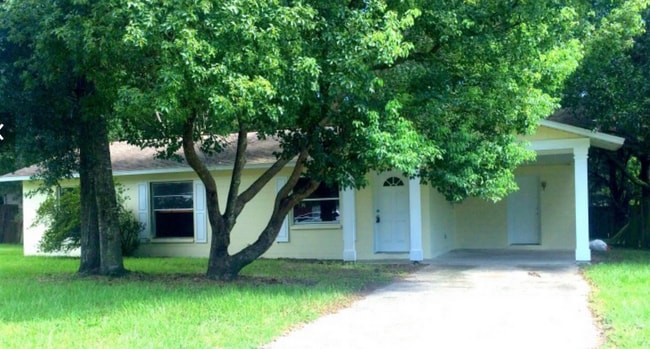 Building Photo - SPACIOUS 3BR/1.5BA w/Carport, Beautiful Wood Finish Flooring, Privacy Fenced Backyard! NO APP FEE!