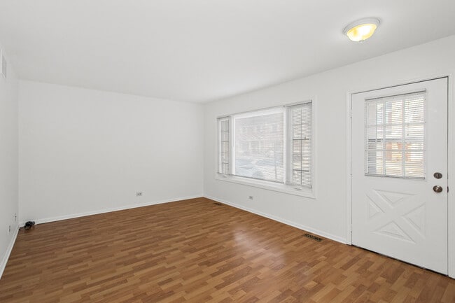 Photo - 2122 Rugen Rd