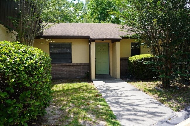 Building Photo - 3418 NW 21st Dr Unit E-3 Rental