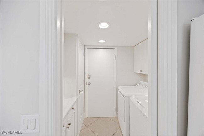Building Photo - 10691 Gulf Shore Dr Unit 1201