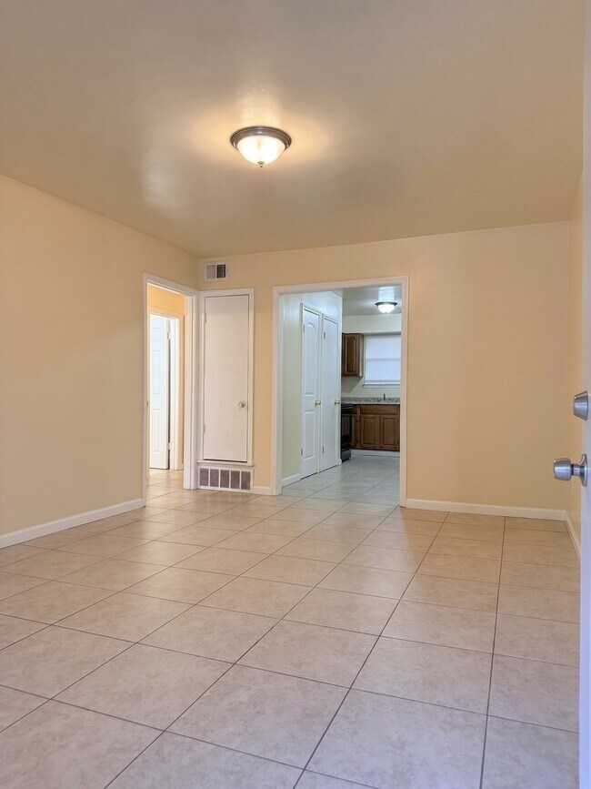 1747 Morey St Unit 2