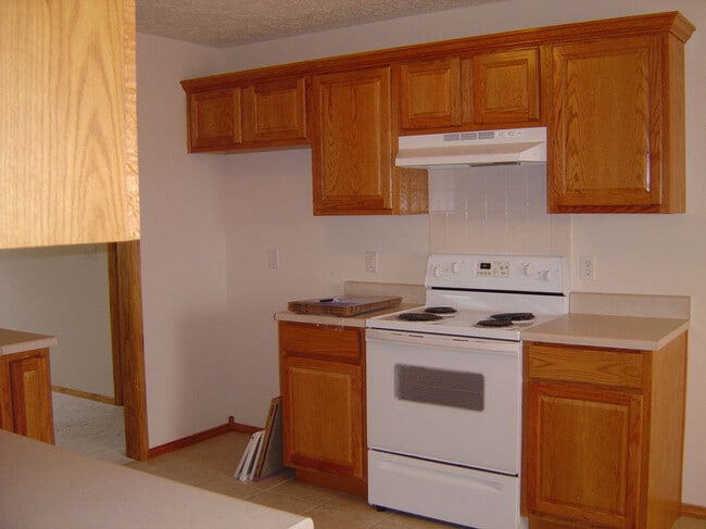 Photo - 802 E Waterford Blvd