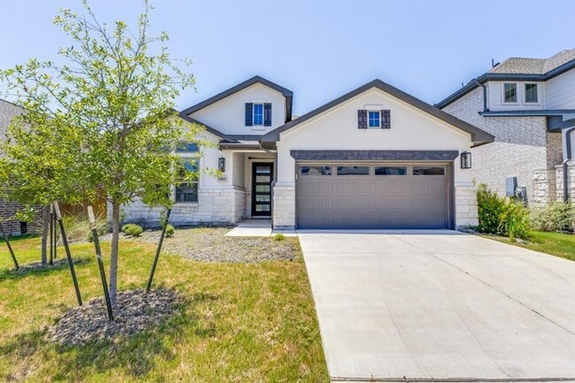 Photo - 1410 Sawmill Xing