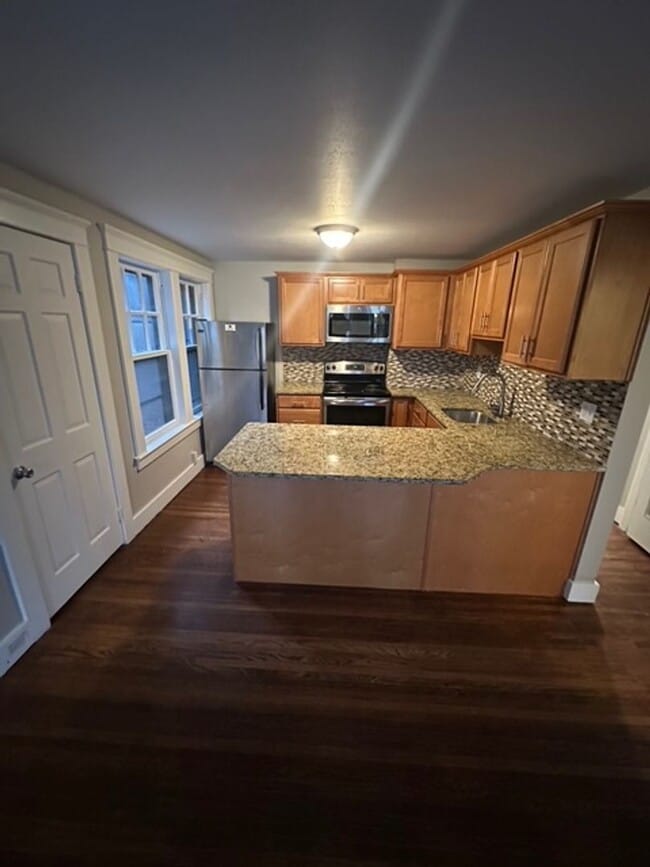 Photo - 347 Broadway Unidad 347 Broadway-Apt 3