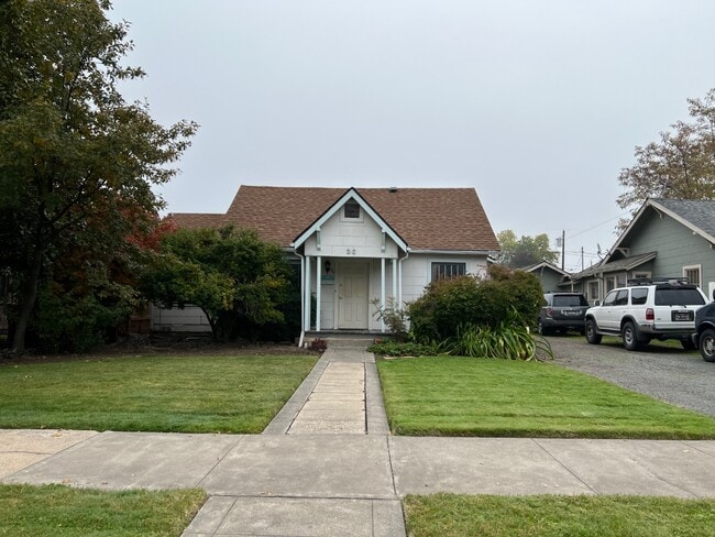 Photo - 36 N Peach St