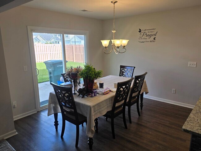 Photo - 83 Dunnoman Dr