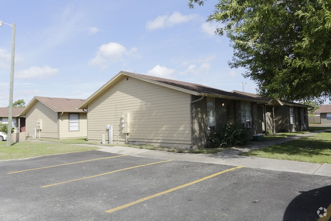 Carroll Lane Apartments