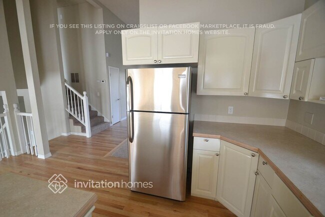 Photo - 931 S 240th Pl