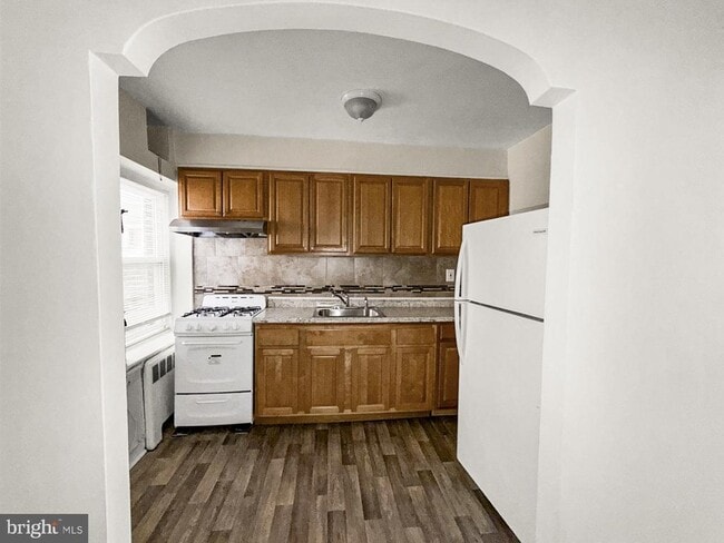 Photo - 5971 Woodcrest Ave