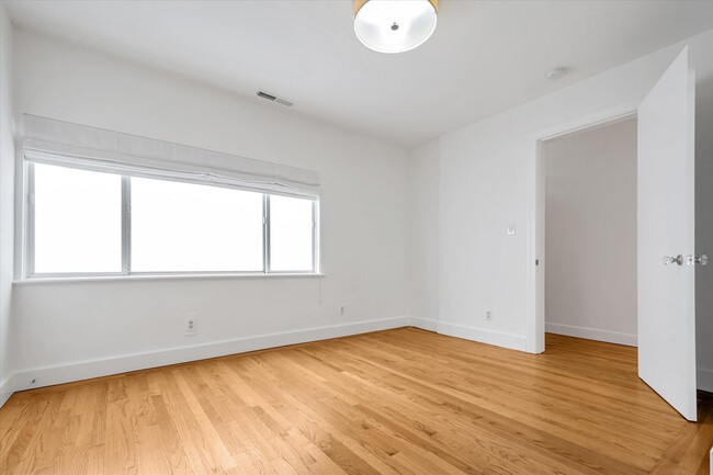 Photo - Two Bedroom Condo in Hayes Valley - Please Contact for Showing Availability!