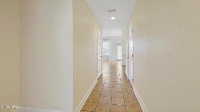 Photo - 139 Bonaire Dr