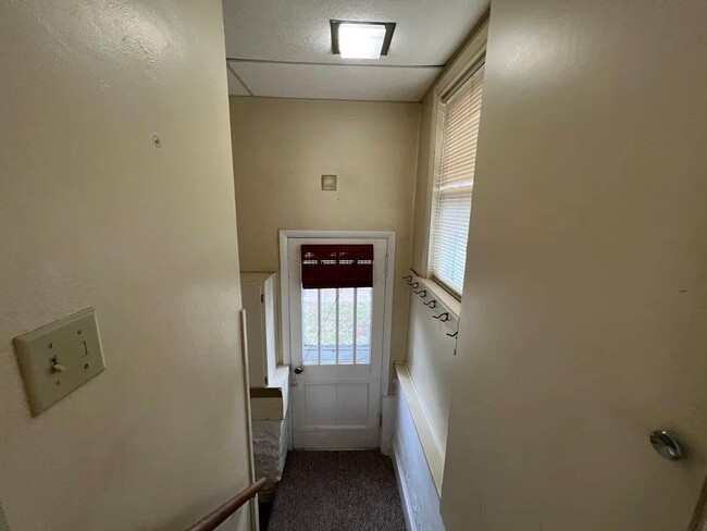 Photo - 406 S 6th Ave Unidad Lower