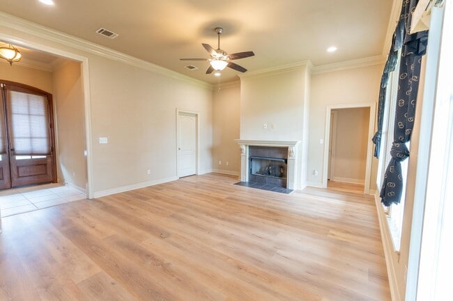 Photo - Freshly Updated 4-Bedroom Home in Norris Ferry Landing
